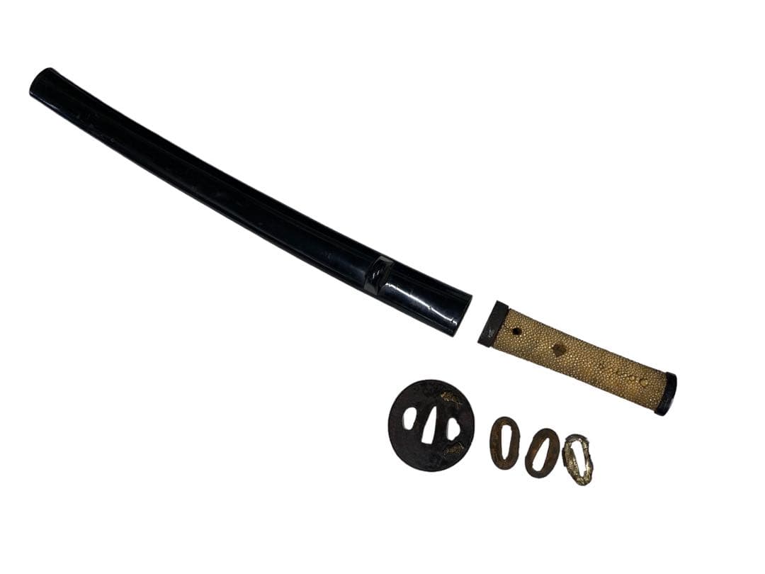 刀装具　柄　鍔　鞘　切羽　日本刀