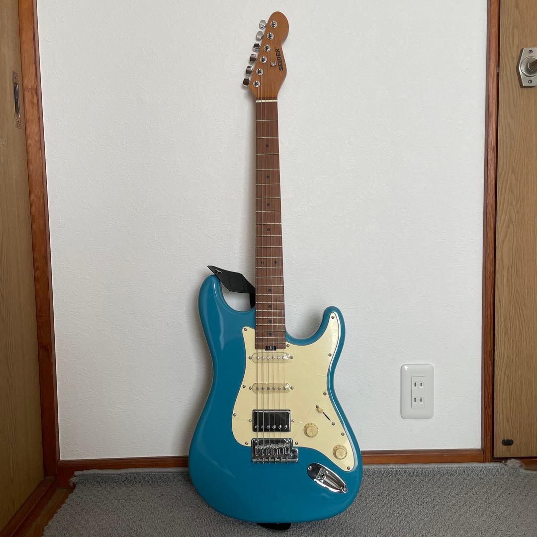 青いエレキギター 21フレット