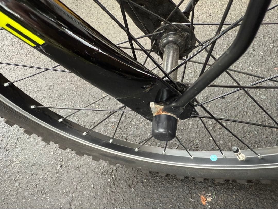 ジュニアスポーツ自転車 黒と黄色 前面バスケット付き22インチ札幌引き渡し