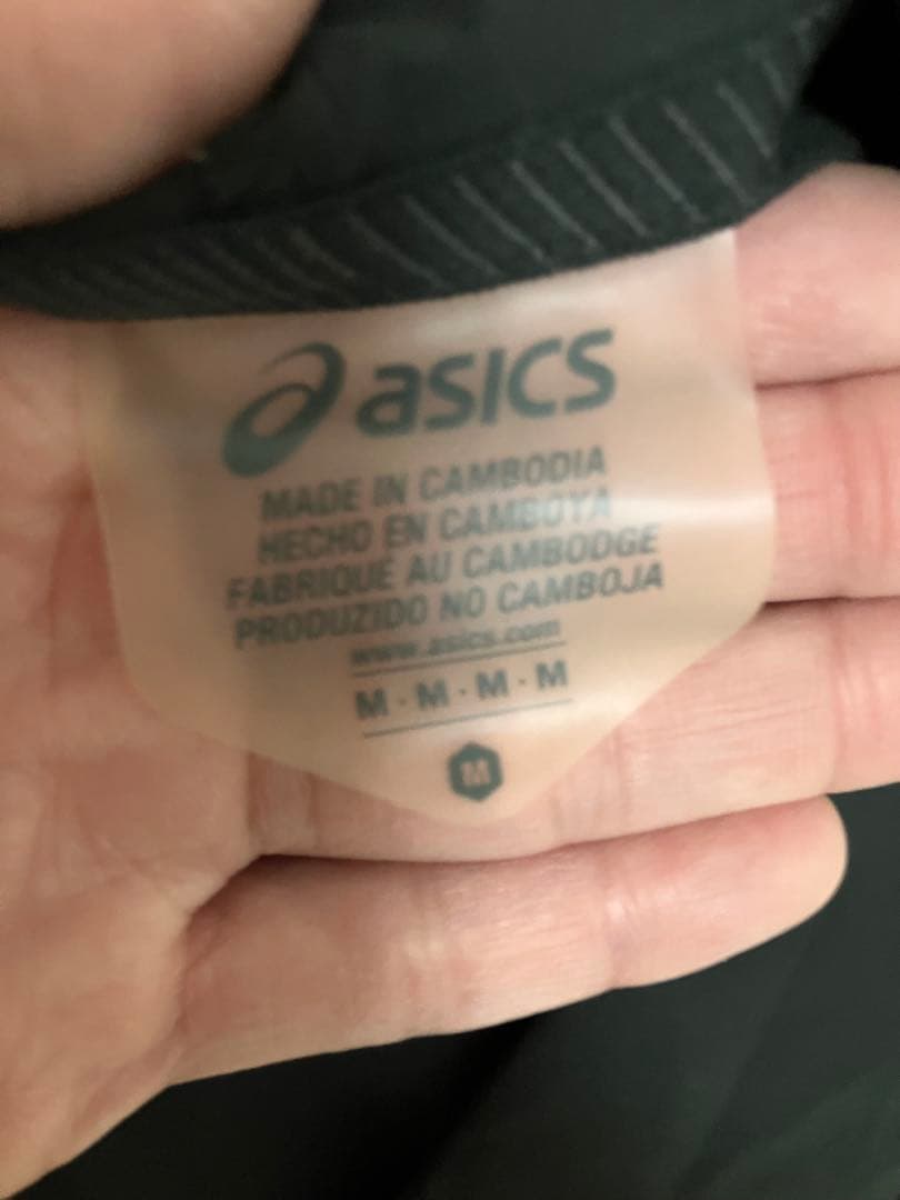 アシックス　ウインドブレーカー上下