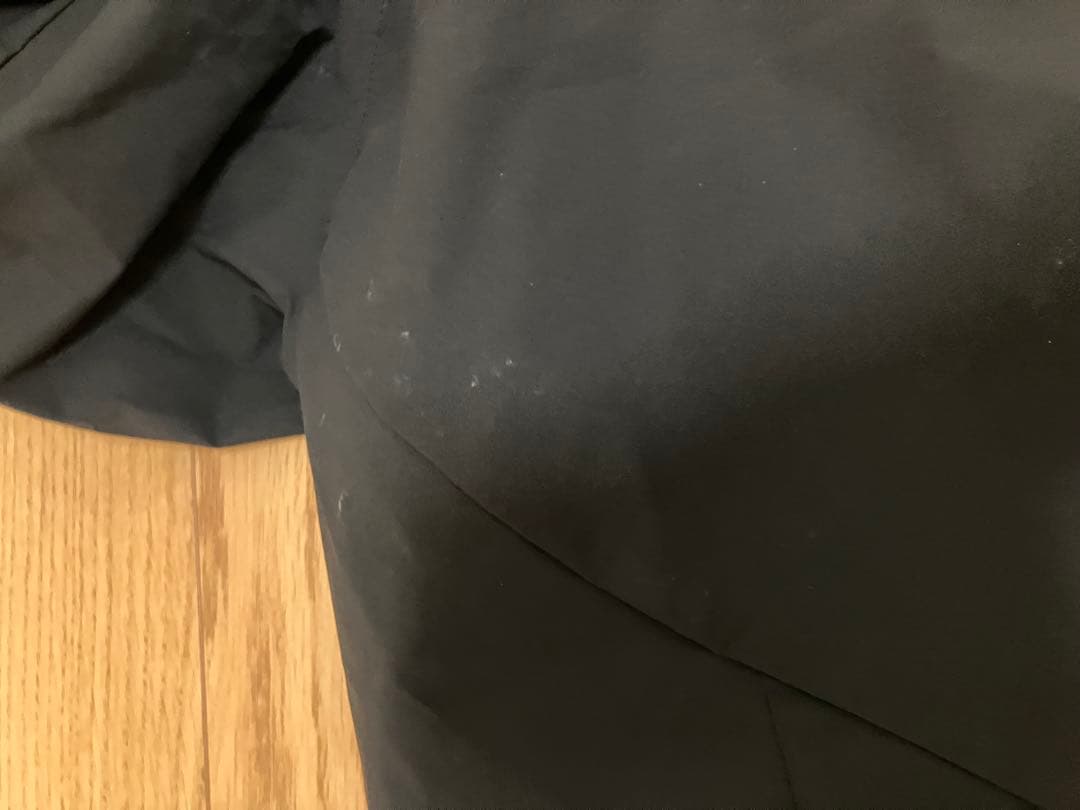 アシックス　ウインドブレーカー上下