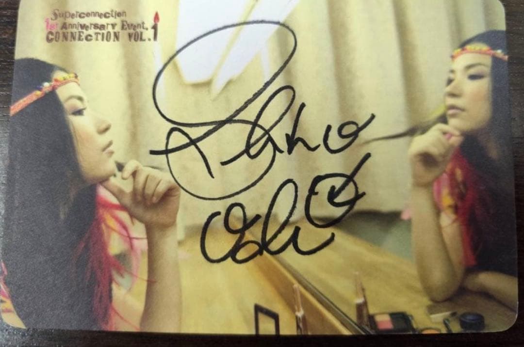 t*a様 Superfly 直筆サイン入り ポストカード 越智志帆