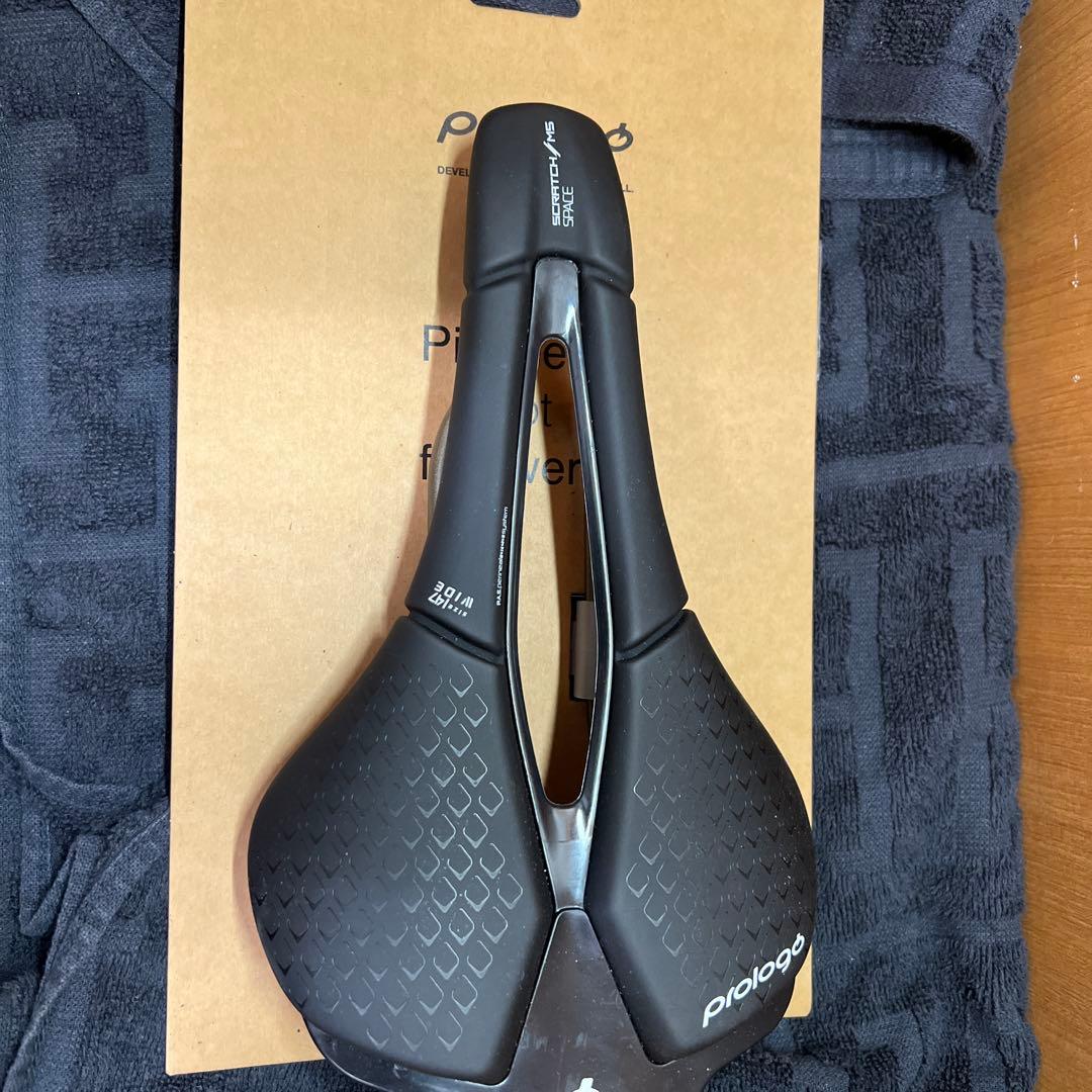 prologo Scratch M5 SPACE TIROX サドル 147mm