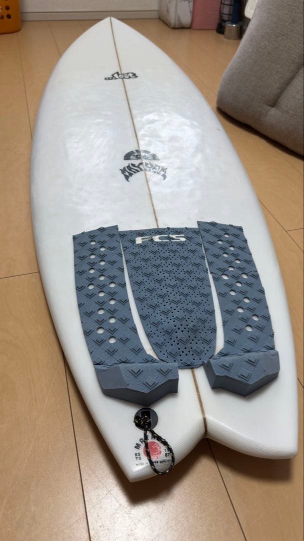 送料込み　ロスト　RNF96 ゴールデンサイズ5.5