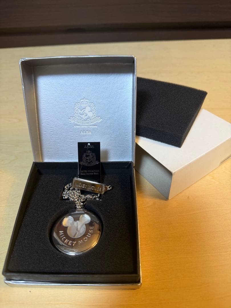 ディズニーALBA懐中時計ミッキーマウス限定3000個 シリアル入 箱・説明書付