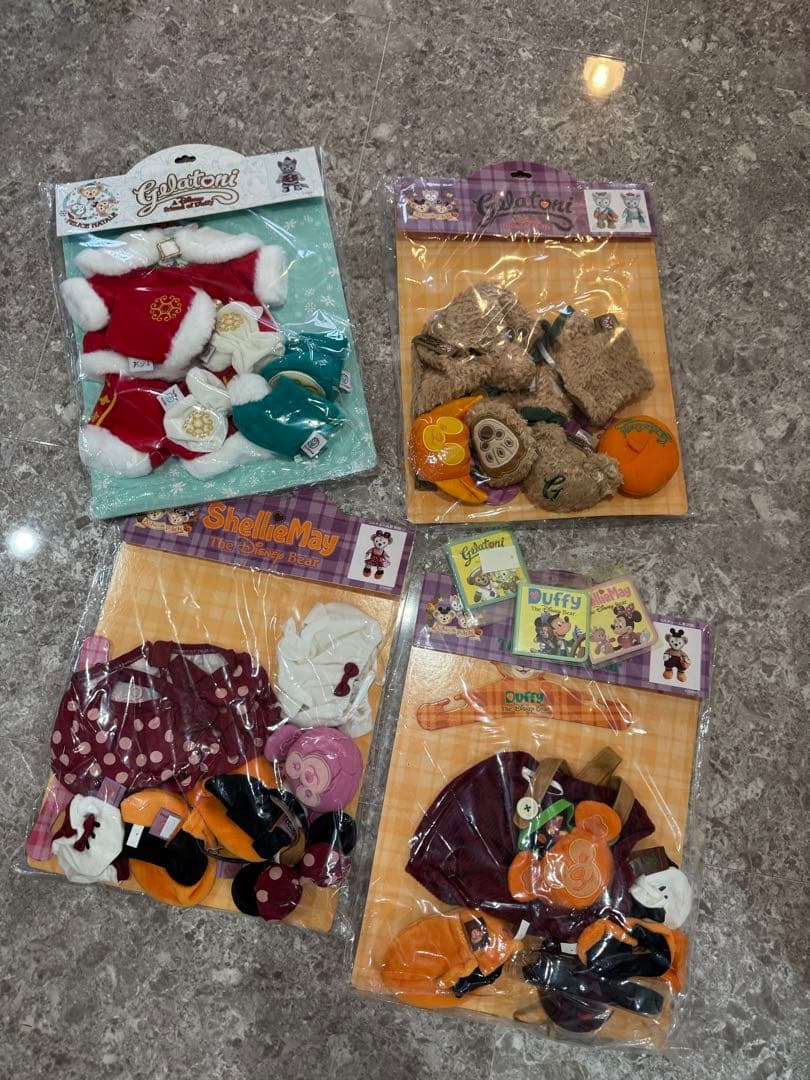 ダッフィー 着せ替え服セット 4点　Disney ミッキー　ミニー　シェリーメイ