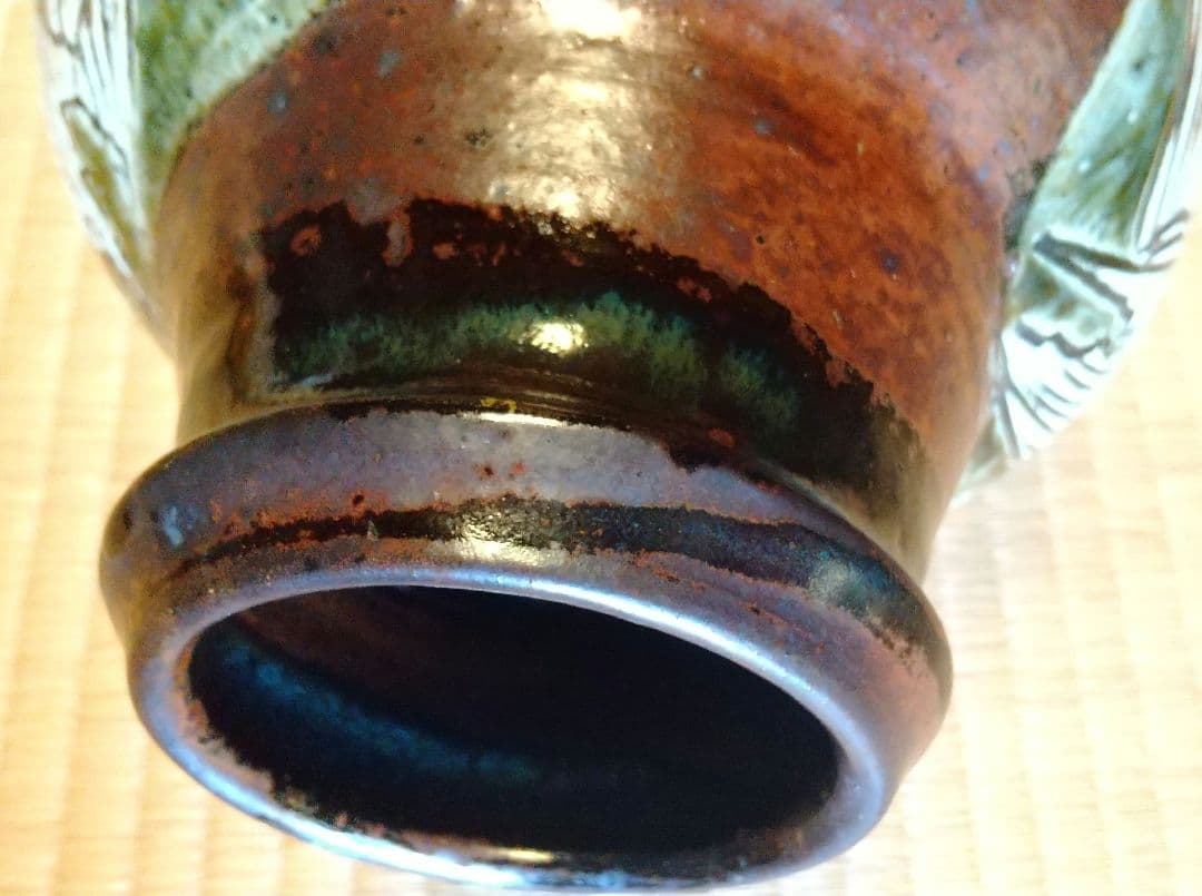 骨董　人間国宝　金城次郎　海老魚紋 高さ27.5cm　共箱