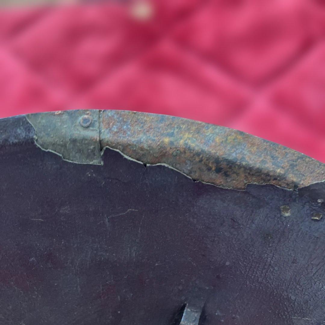 鐵黒漆塗8枚張陣笠