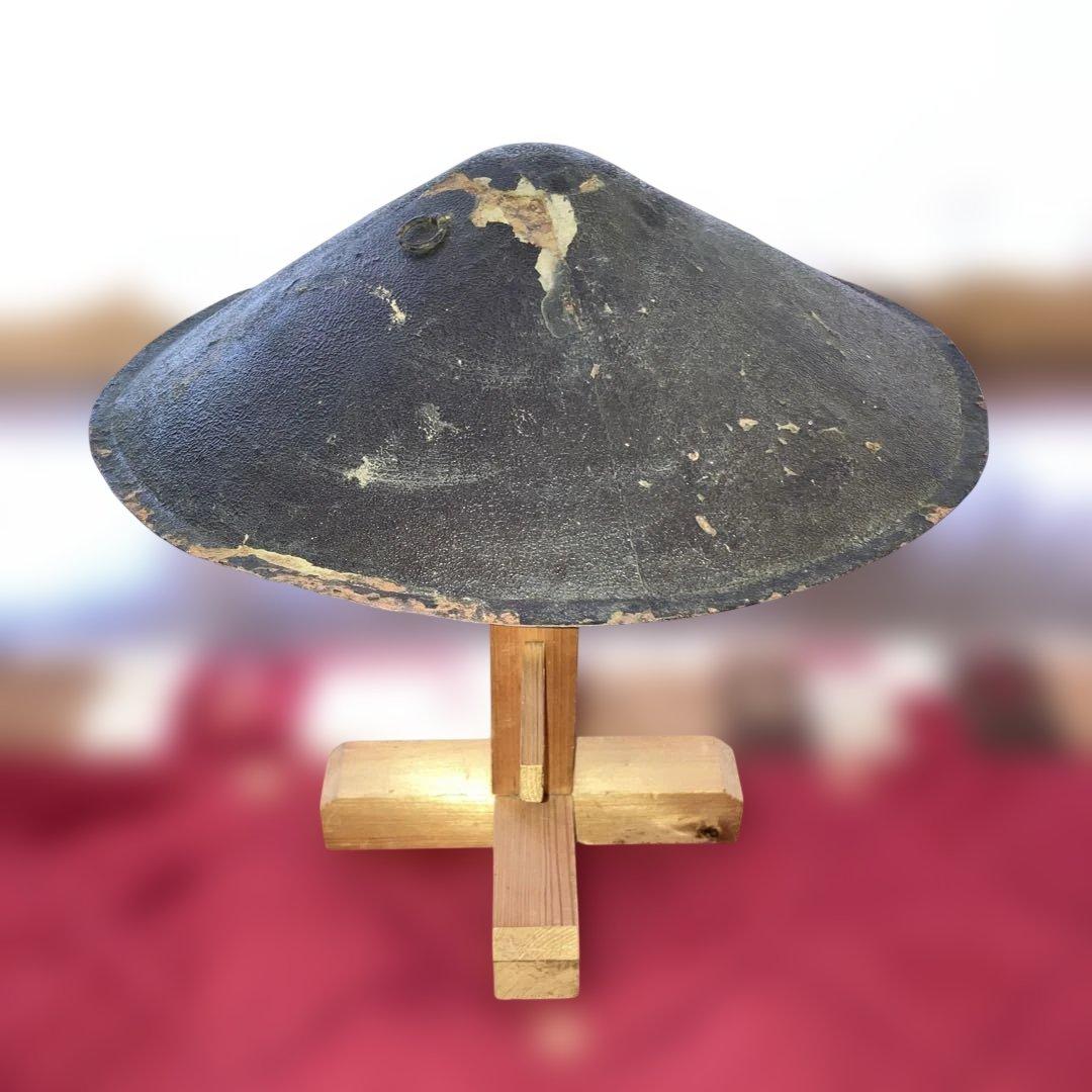 鐵黒漆塗8枚張陣笠