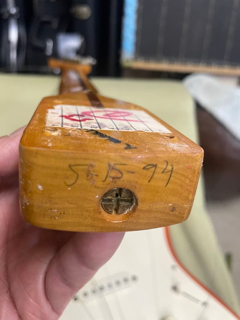 American vintageストラトキャスター/fiesta red 最終