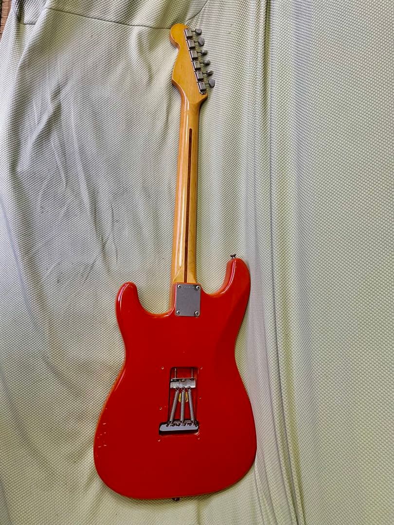 American vintageストラトキャスター/fiesta red 最終