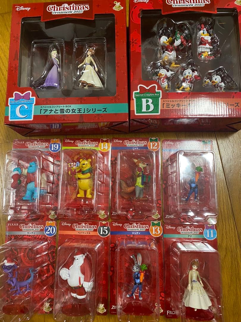 ディズニー クリスマスオーナメントくじ 2025 フィギュア