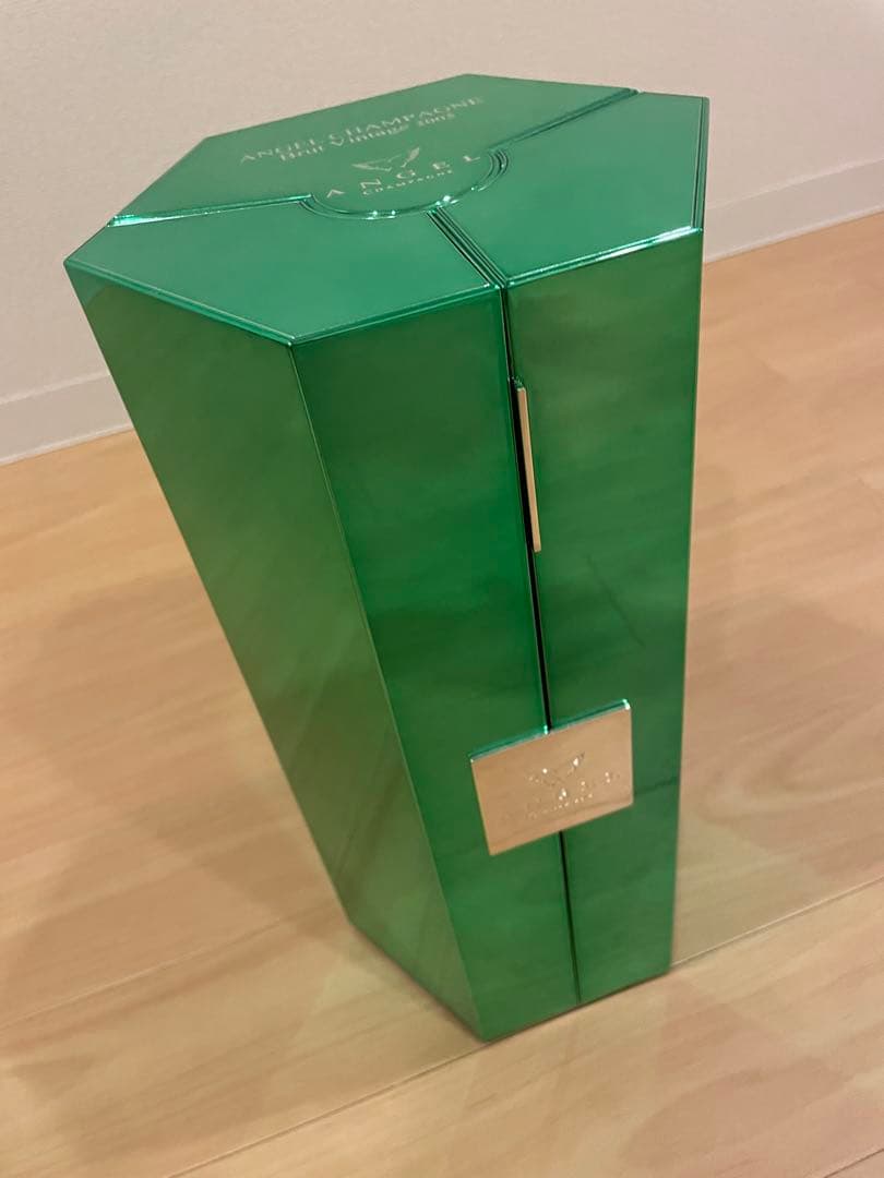 新品【未開栓】エンジェル シャンパン ヴィンテージ 2005　グリーン