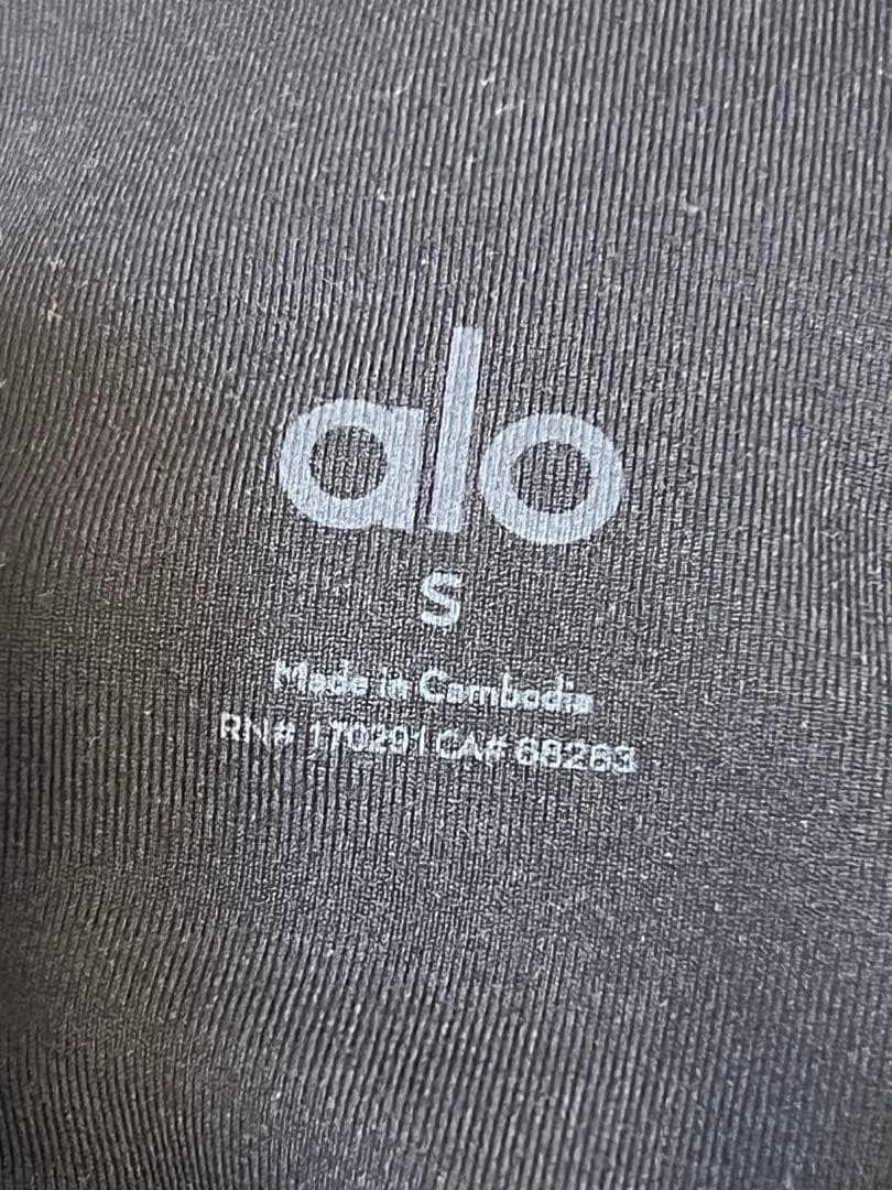 ヨガ・ピラティス alo 7\" high waist biker short black