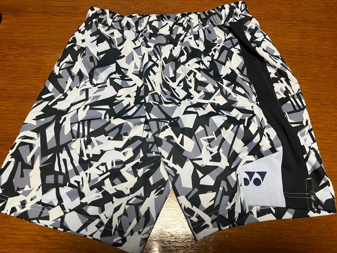 ヨネックス　ハーフパンツ　Mサイズ