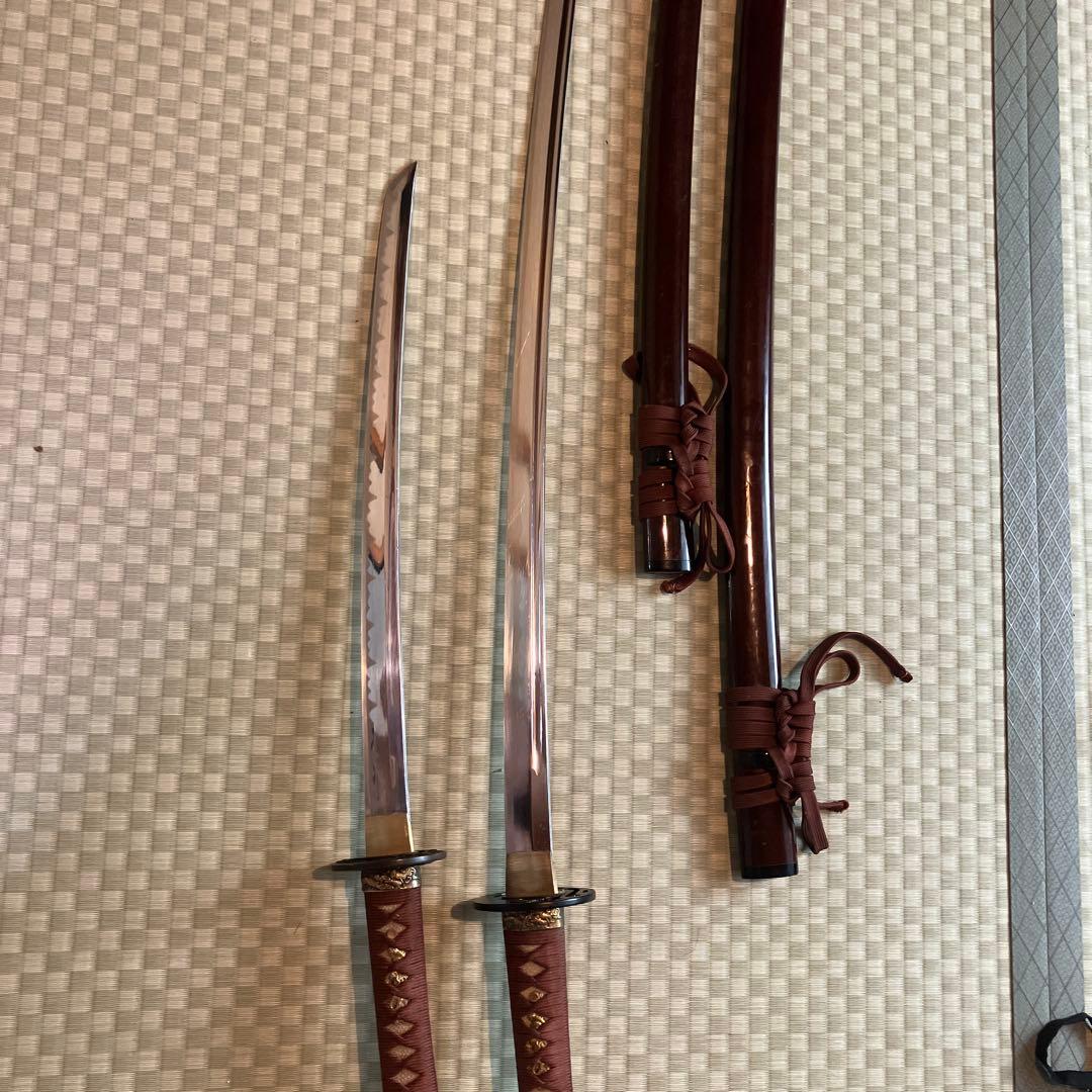 大小居合稽古刀、木製、鮫革(鉄鐔.二重薄刃)