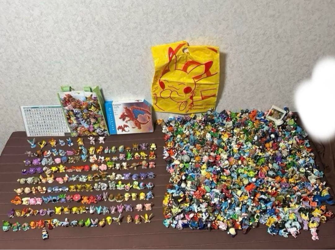 約1030匹　ポケモンキッズ　クリア　モンコレ　指人形　フィギュア　カントー