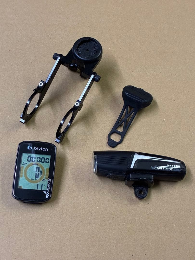 Bryton Rider 15 MOON METEOR サイコン /ライトセット