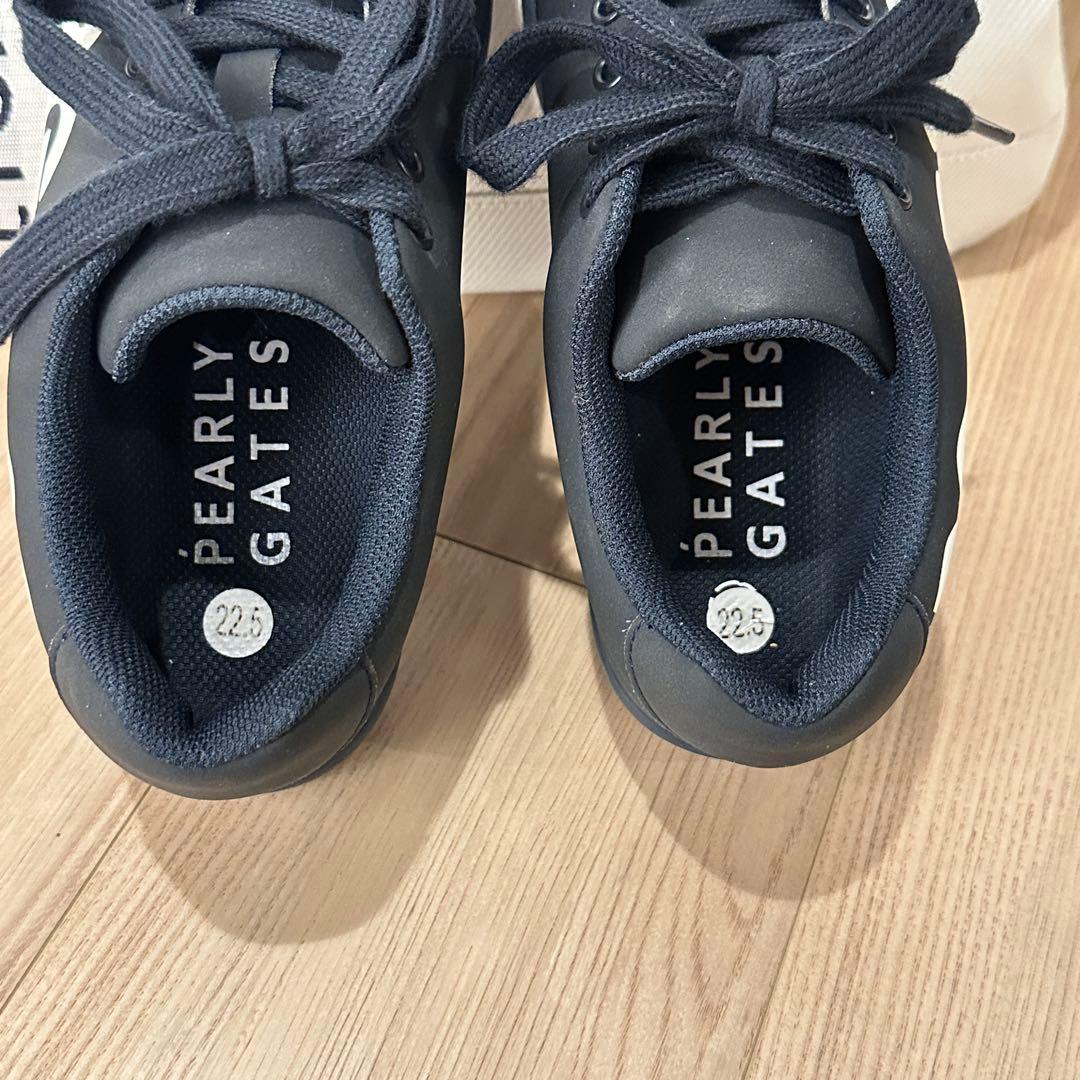 【超美品】パーリーゲイツ ゴルフシューズ スパイクレス ネイビー 22.5cm
