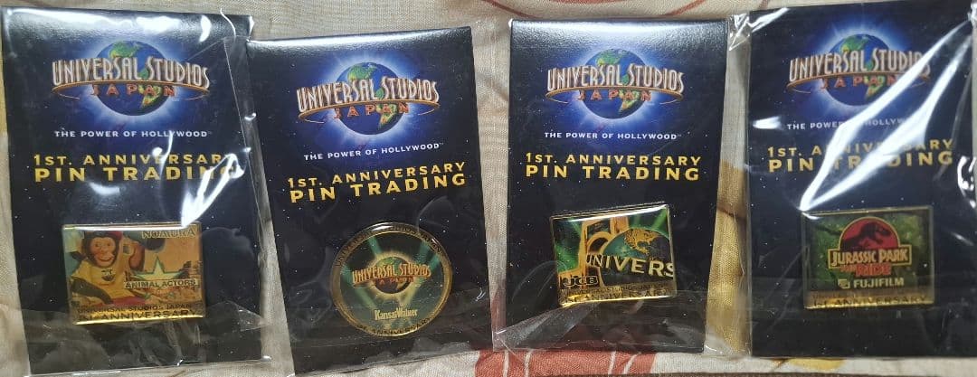 未開封 ユニバーサル・スタジオ・ジャパン 【1周年記念】ピンバッジセット