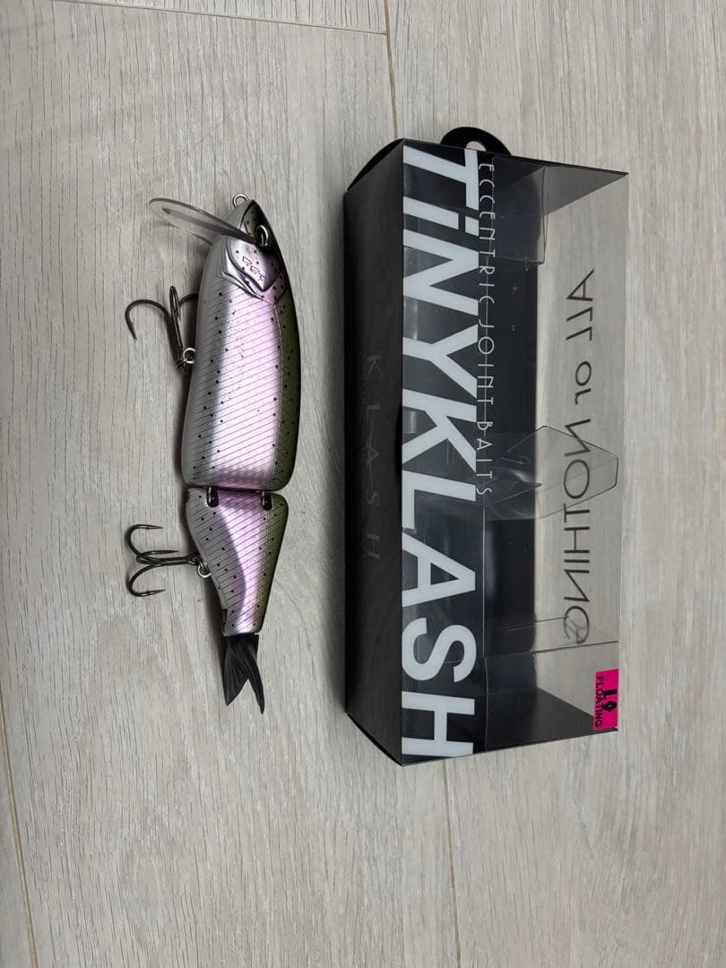 タイニークラッシュ、マジックトラウト