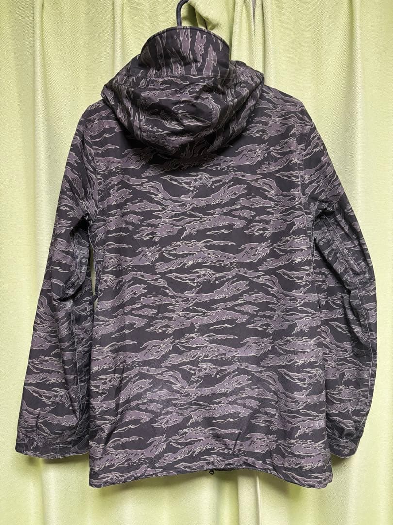 VOLCOM タイガーカモフラージュ　ジャケット