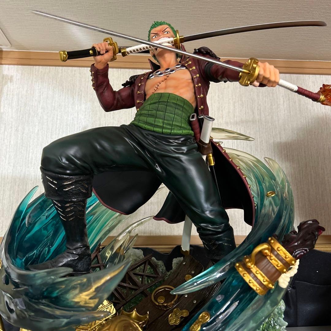 ロロノア・ゾロ　ログコレクション　スタチューフィギュア
