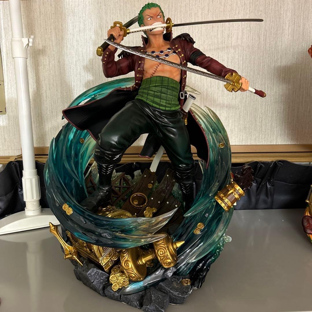 ロロノア・ゾロ　ログコレクション　スタチューフィギュア