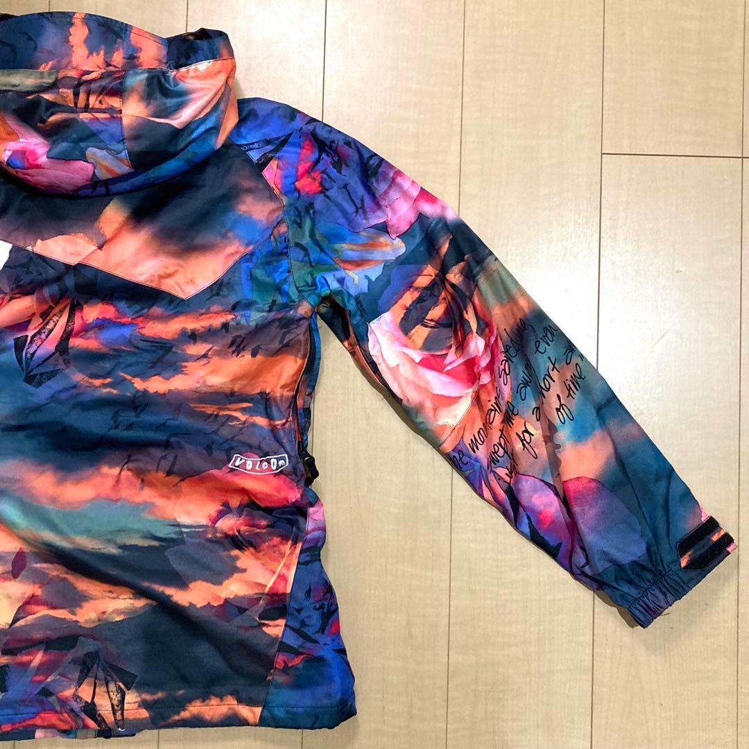 美品✨VOLCOM レディース スノーボードウェア Mサイズ レディース 花柄