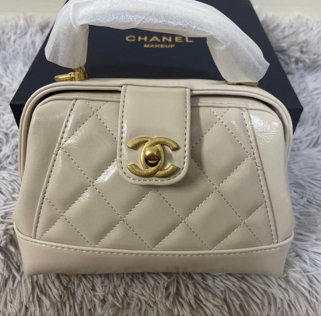 CHANEL ノベルティ　ショルダーバッグ　2way