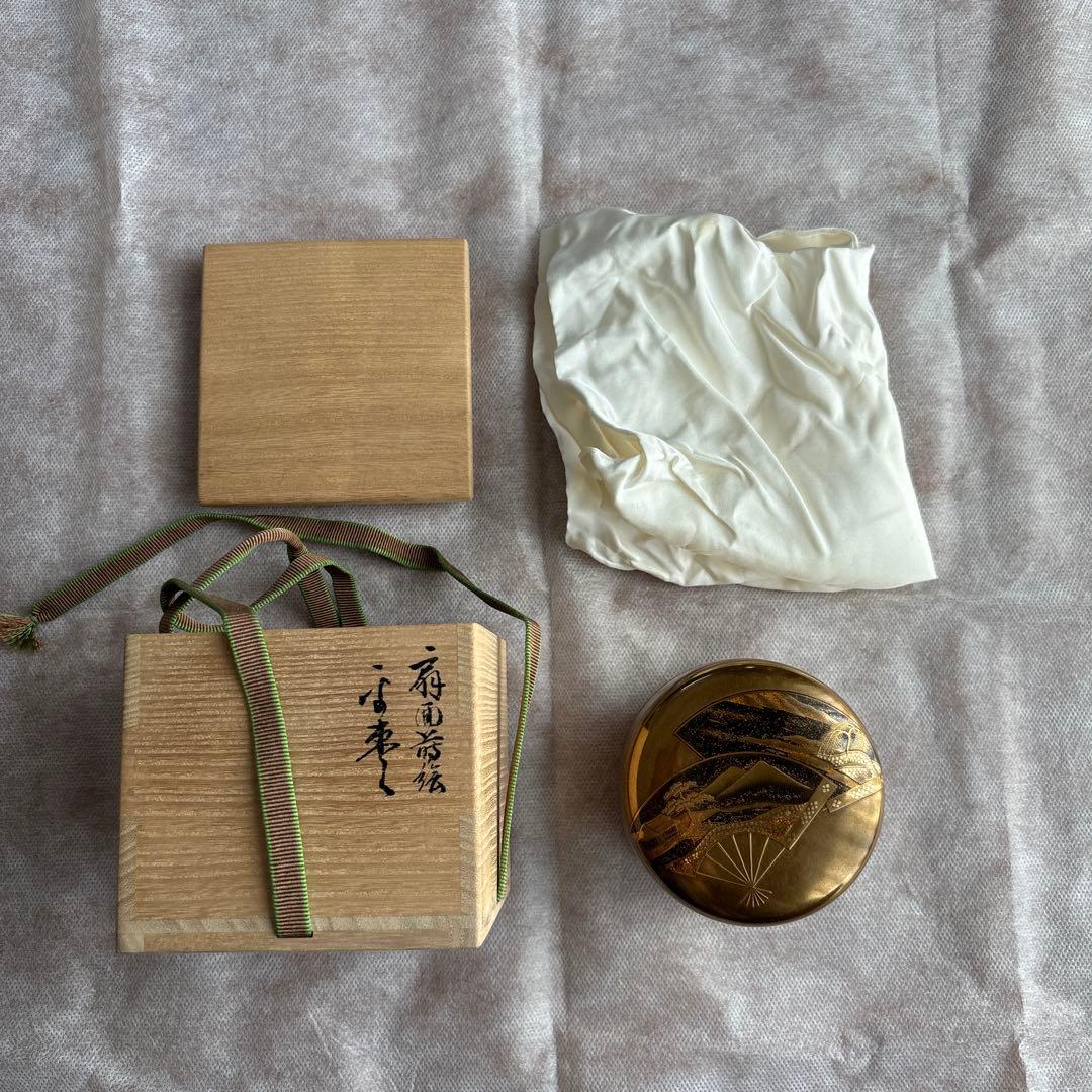 茶道具　扇面蒔絵　棗　金色
