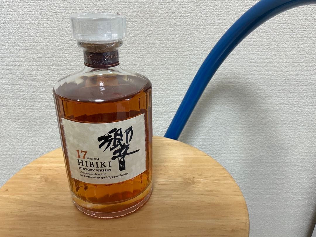 【受け取り限定】響17年 サントリー ウイスキー　新品未開封　箱無し