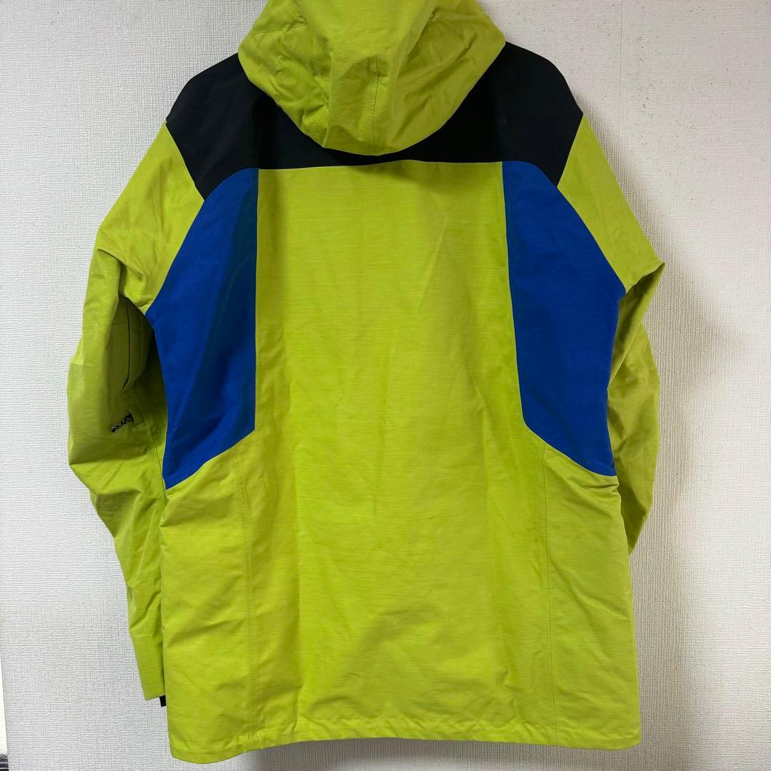 美品　BURTON AK GORE-TEX MAK 2L STAGGAR JK