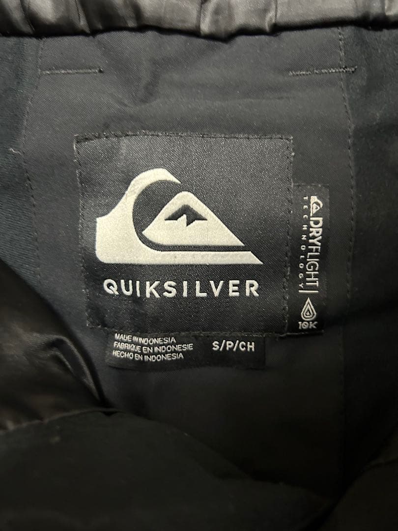 Quiksilver スノーボードウェア 上下セット