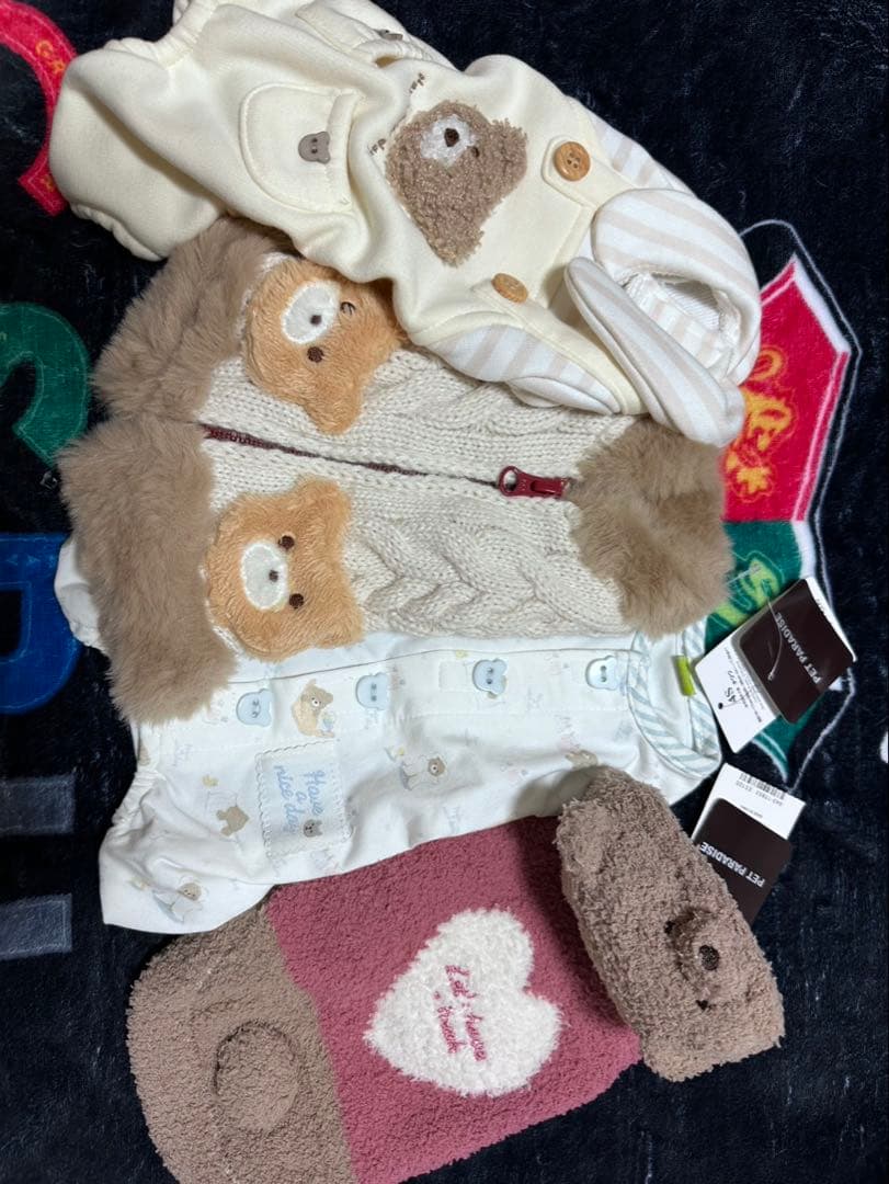 ペットパラダイス　サイズ4S 　古着✖️２　新品✖️２　合計４枚