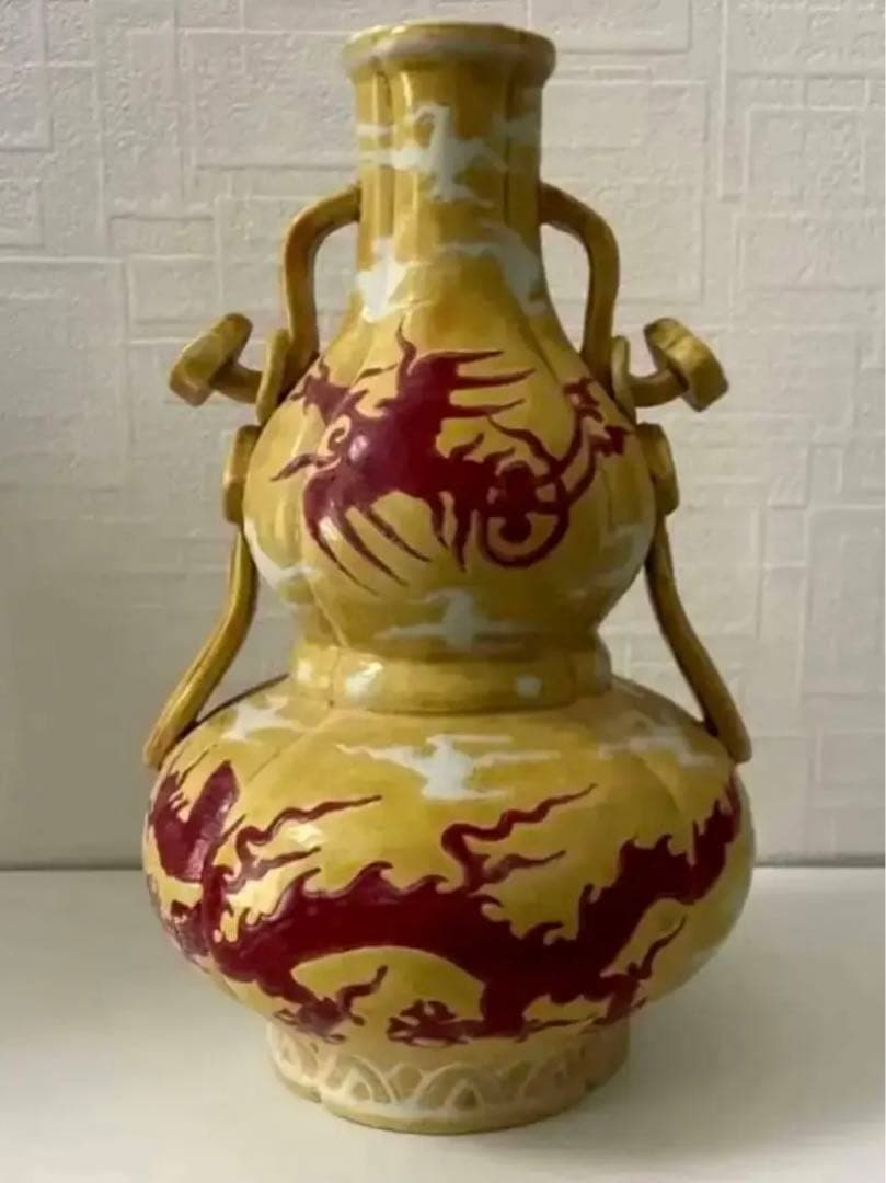 中国 骨董品 【大明成化年製 】黄交趾 龍鳳文 吉祥如意耳 壺