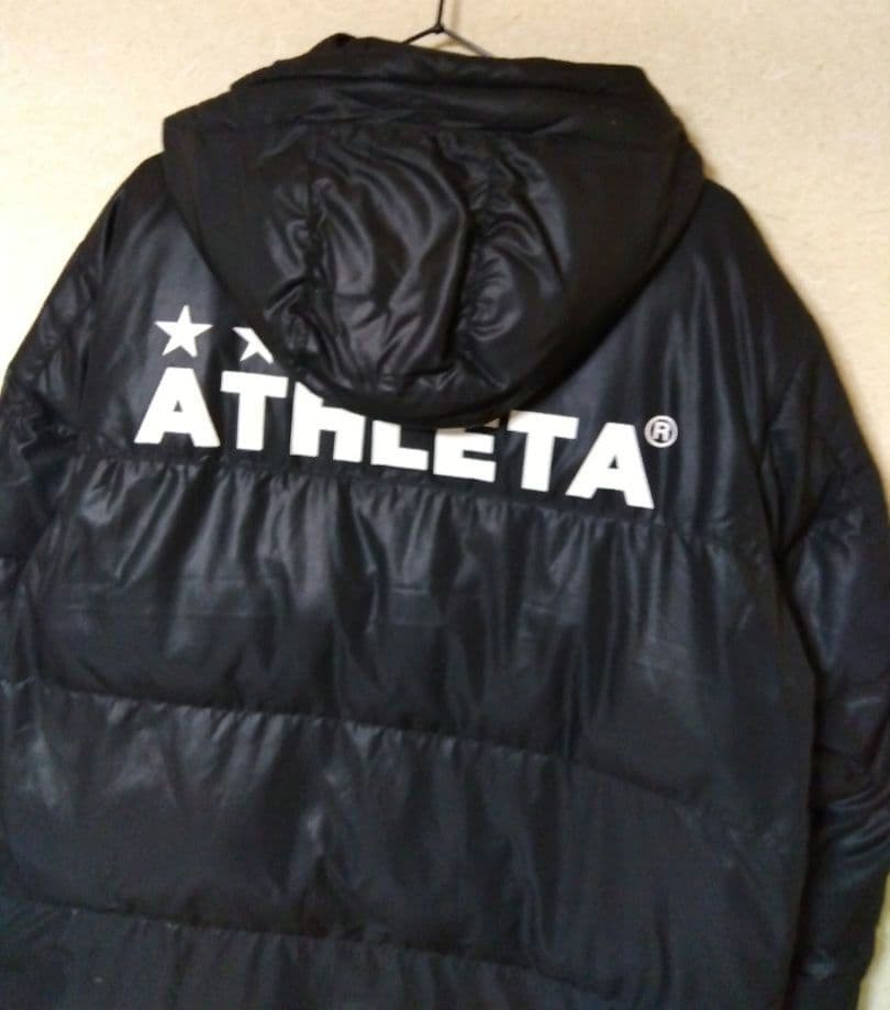 ATHLETA　ベンチコート　黒　アウター　アスレタ　コート　サッカー　ウェア