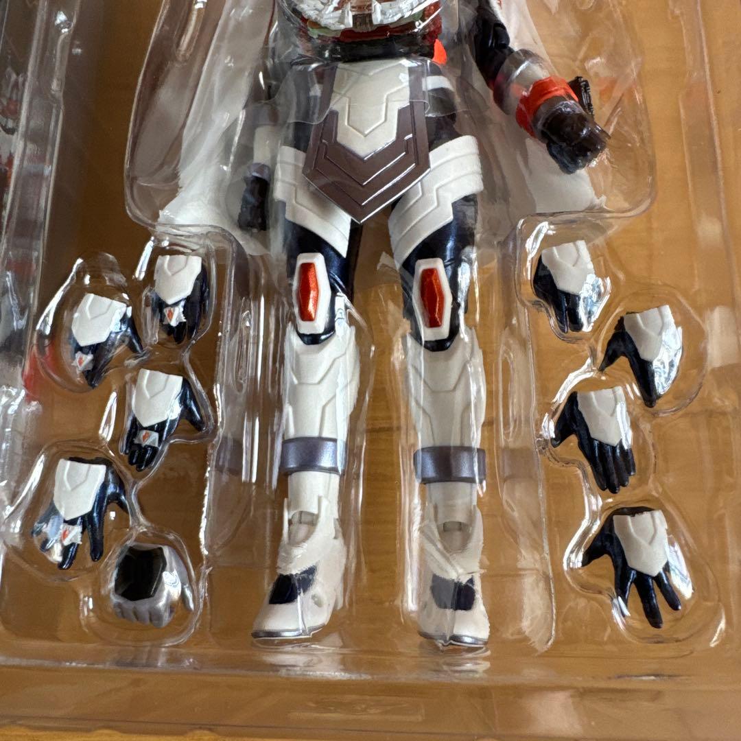 仮面ライダーガッチャード マジェード フィギュアーツ Figuarts