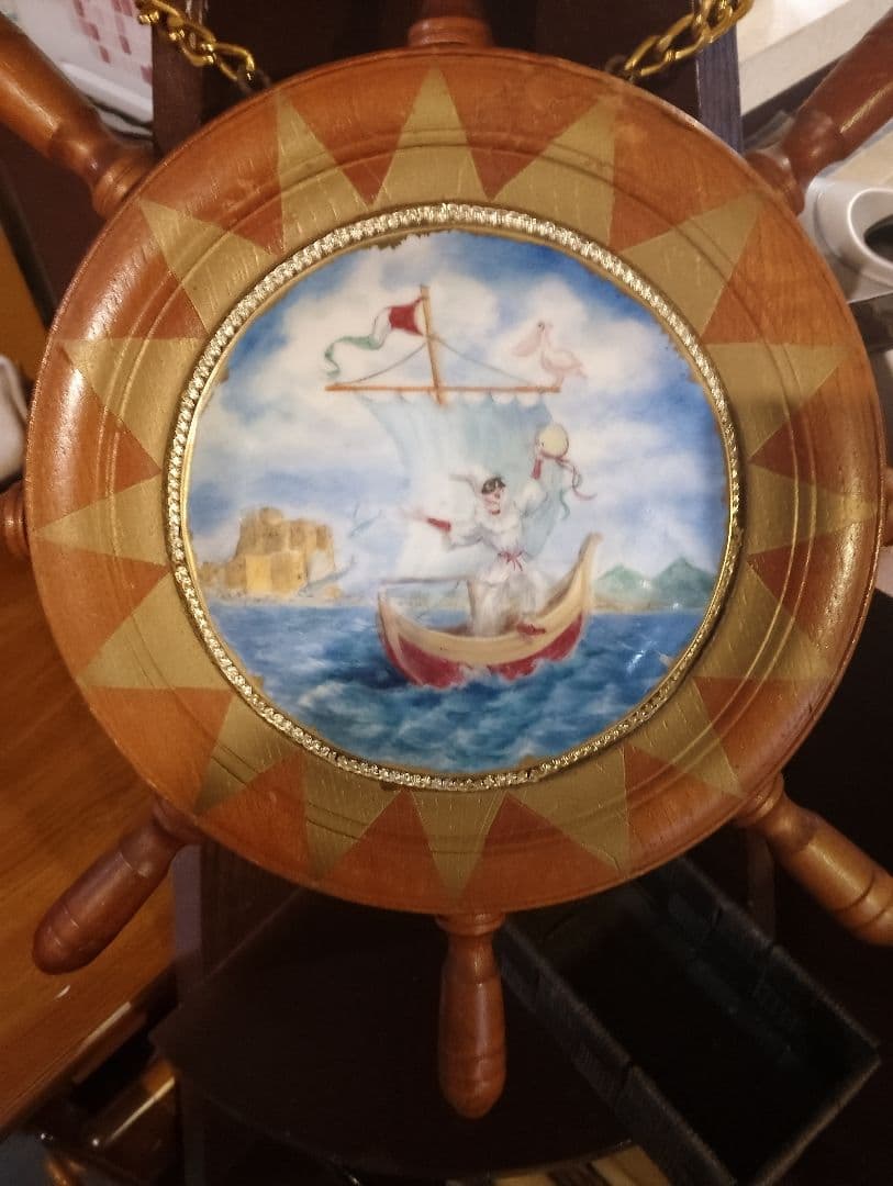 荒川リリーさん作　プルチネッラ　木製ハンドル付き絵皿　デシモーネ　ヴィエトリ