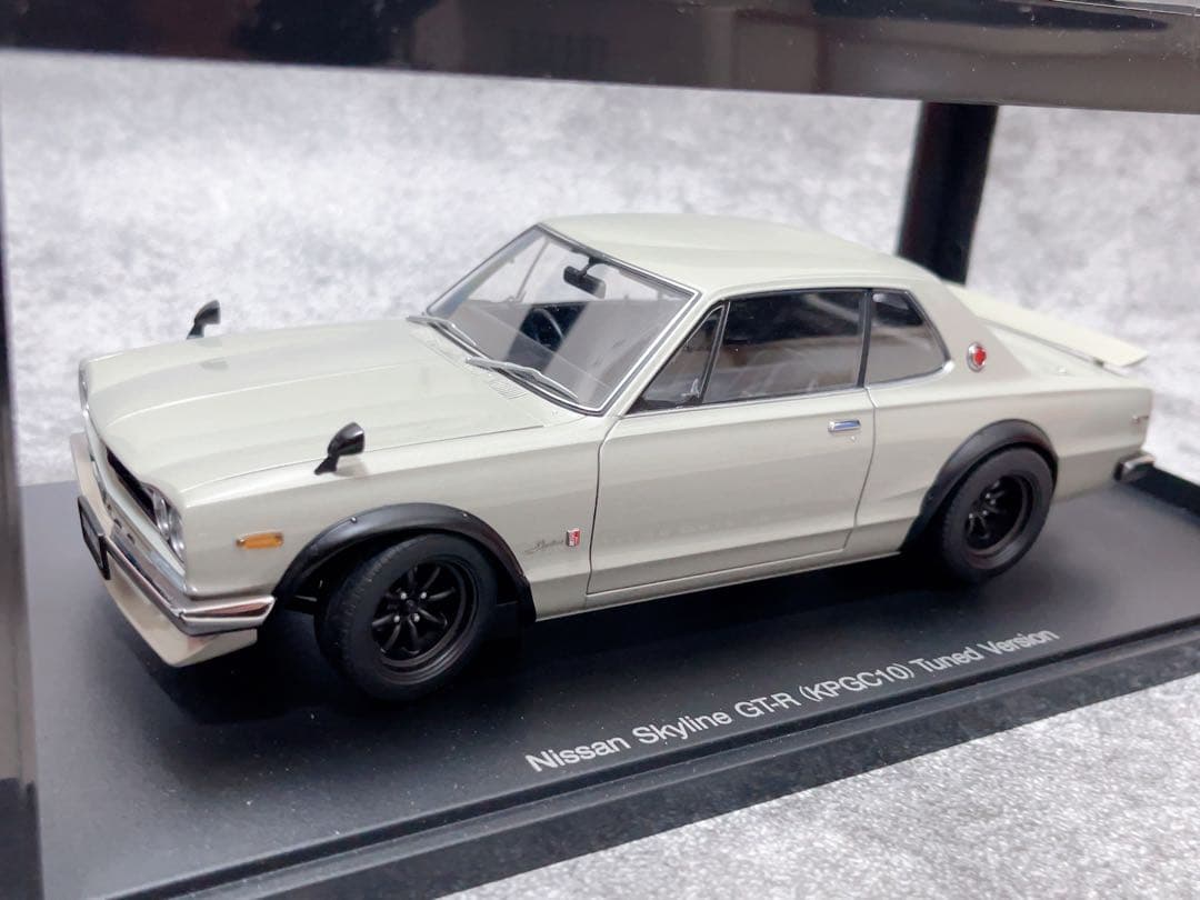 ヤマトかず　AUTOart 1/18 GT-R KPGC10