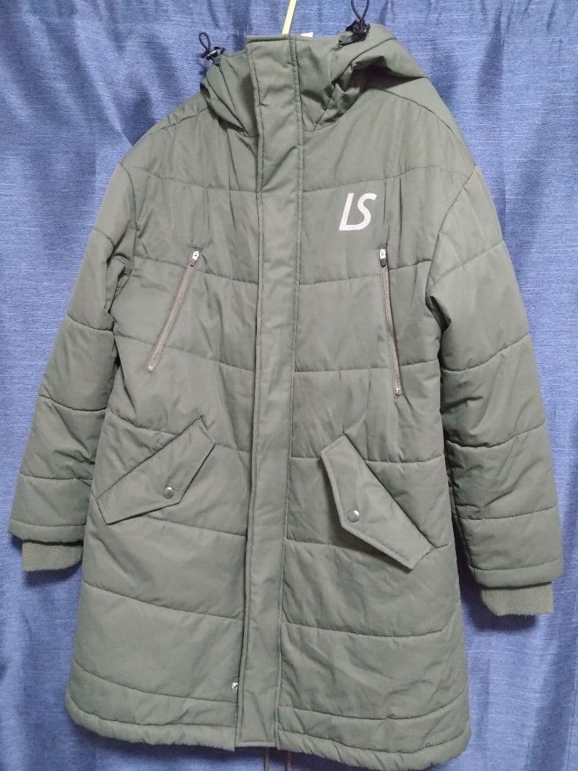 TANKE　プロフィール必須。ページLuz e Sombra ベンチコート