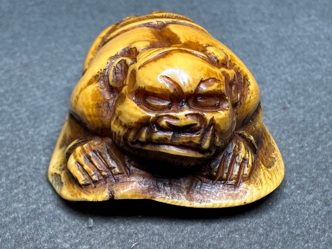 極上　鬼根付　天然素材　アンティーク　和彫　置物　骨董　飾り物　古美術品