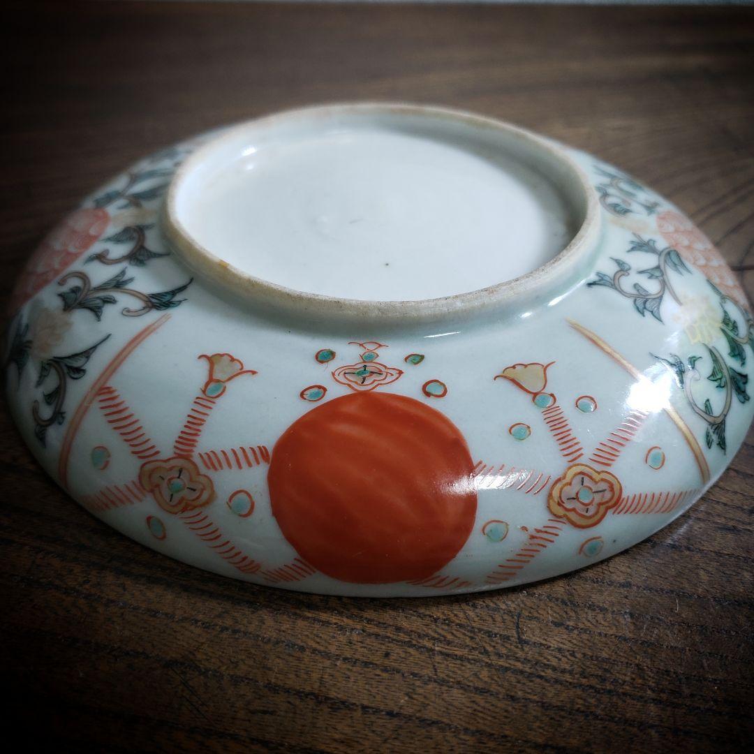 古伊万里　色絵付　中皿　赤絵　薄緑　草文様　希少図　明治　イ号　縁チップ