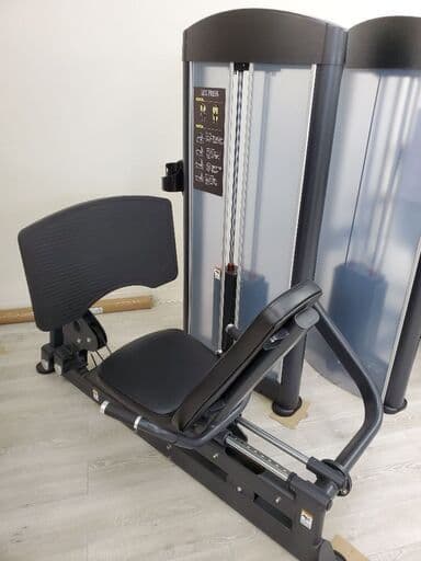 【値下げ！】業務用レッグプレスマシン　美品大特価