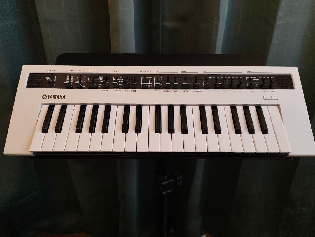 Yamaha reface CS アナログシンセサイザー