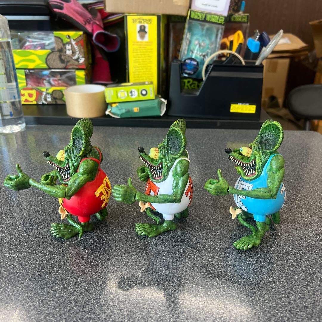 未展示品変幻自在ラットフィンクフィギュア3体セット