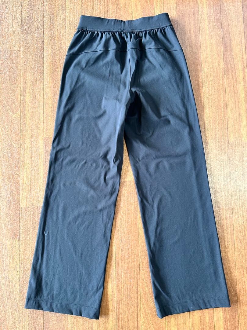 極美品！ルルレモン　ヨガ　パンツ　黒　Luxtreme アジアフィット　XS