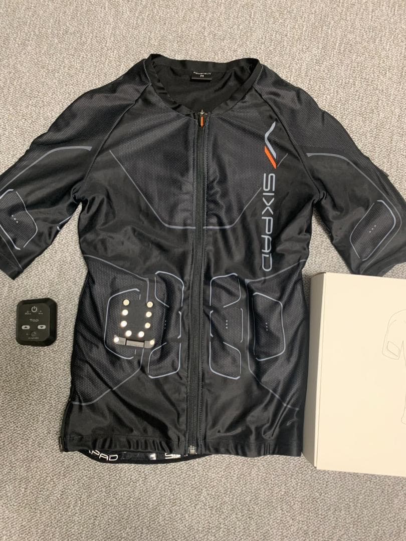 SIXPAD　シックスパッド　パワースーツトレーニングシャツ Mサイズ