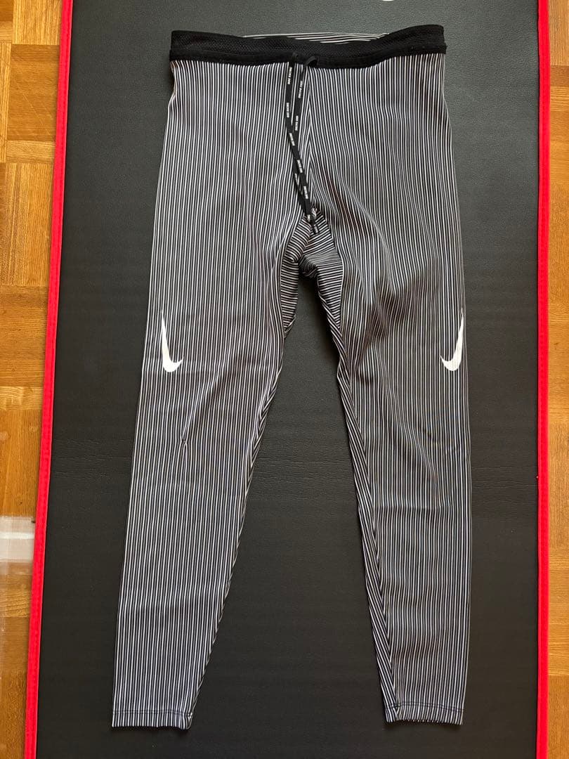 NIKE エアロスイフト　ロングタイツ　S