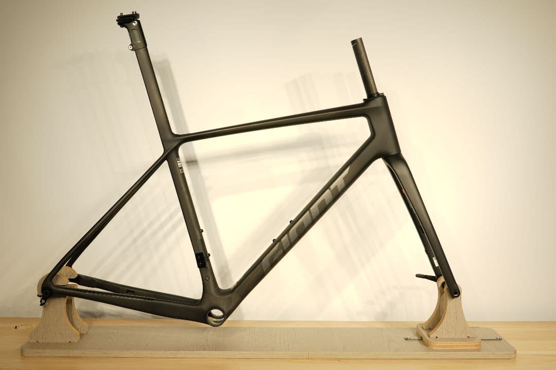 Giant tcr adv sl フレームセット Mサイズ 新品未使用